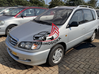 2000 TOYOTA PICNIC