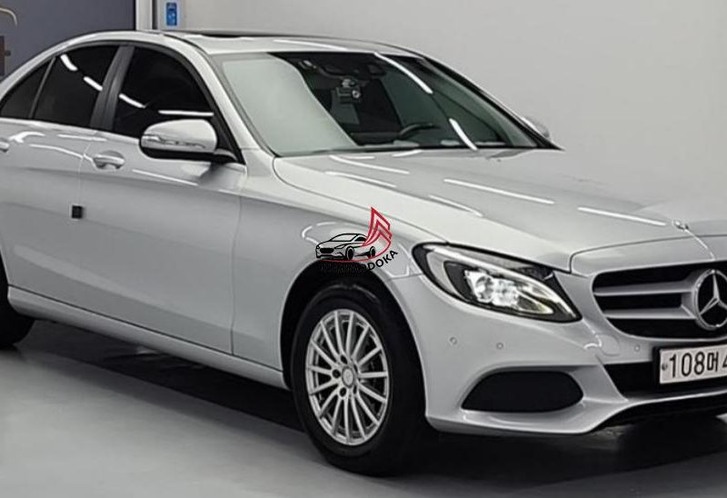 2015 MERCEDES-BENZ C200
